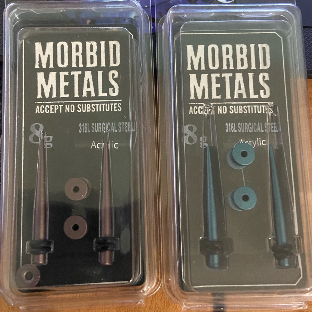 8g Tapers and Plugs